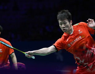 Injured Ren Xiang Yu Withdraws